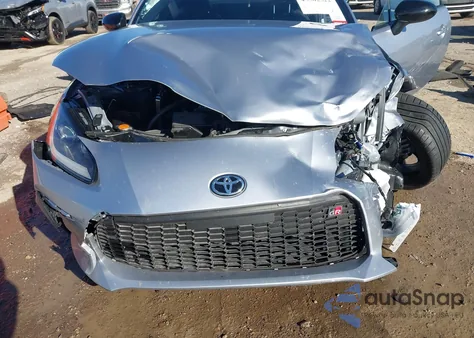 2024 Toyota Gr86 Premium из США, поврежденный, VIN JF1ZNBE19R9760349